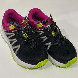 Avia Trail shoes